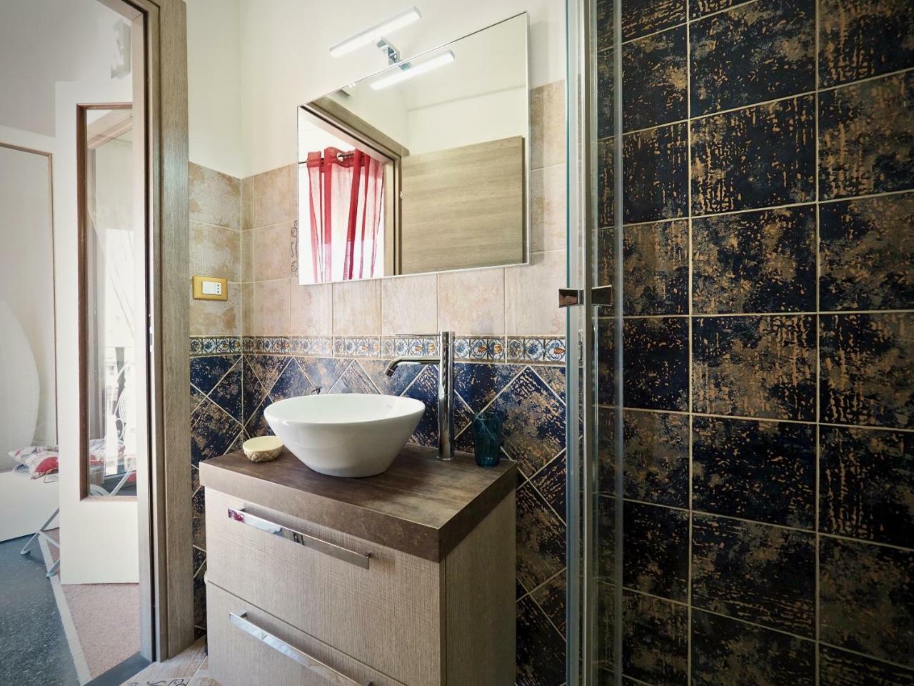 Romantic Suite Con Vista San Donato เจนัว ภายนอก รูปภาพ